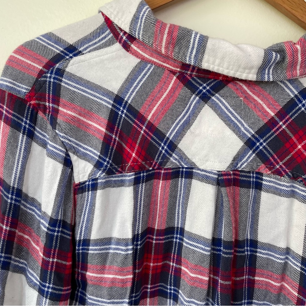 Rails Hunter White Rose Navy Plaid Long Sleeve M Medium 100% Rayon - Picture 8 of 11